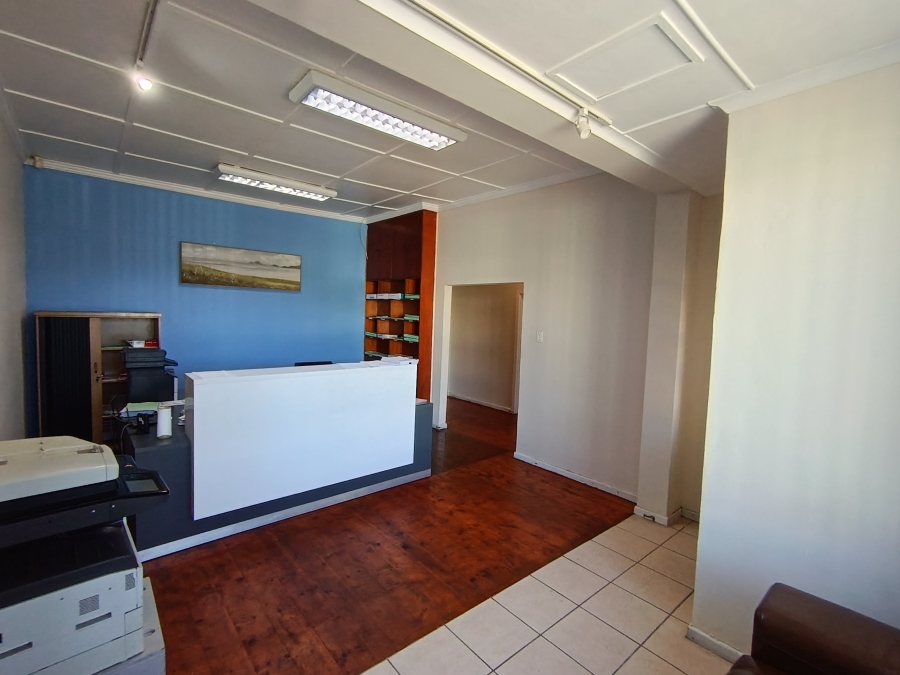 4 Bedroom Property for Sale in Berea Eastern Cape